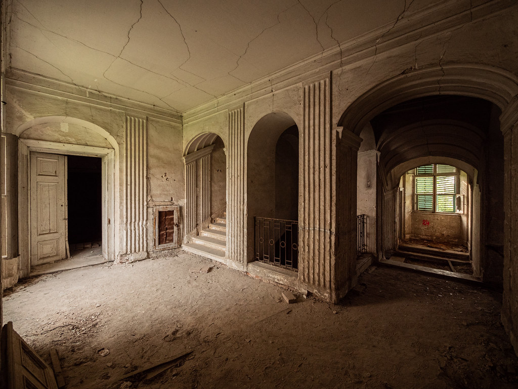 Under The Dome #03